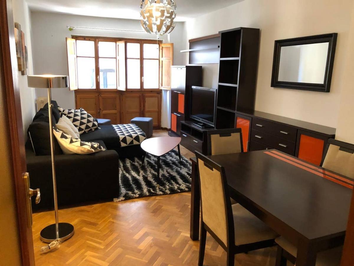 דירות לאון Apartamento Mulhacin מראה חיצוני תמונה